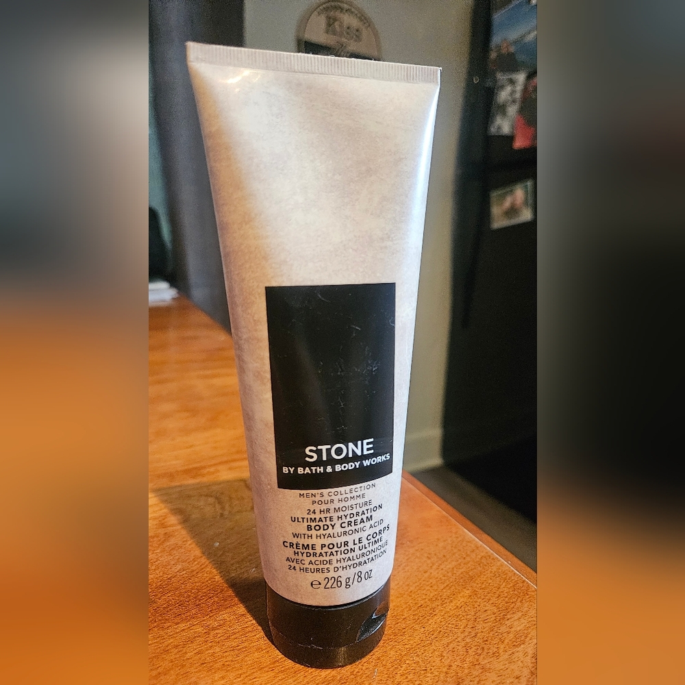 Bath & Body Works Stone Ultimate Hydration Cream